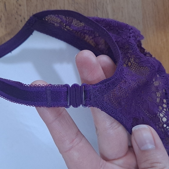 Victoria's Secret Push up Bra - Picture 4 of 4